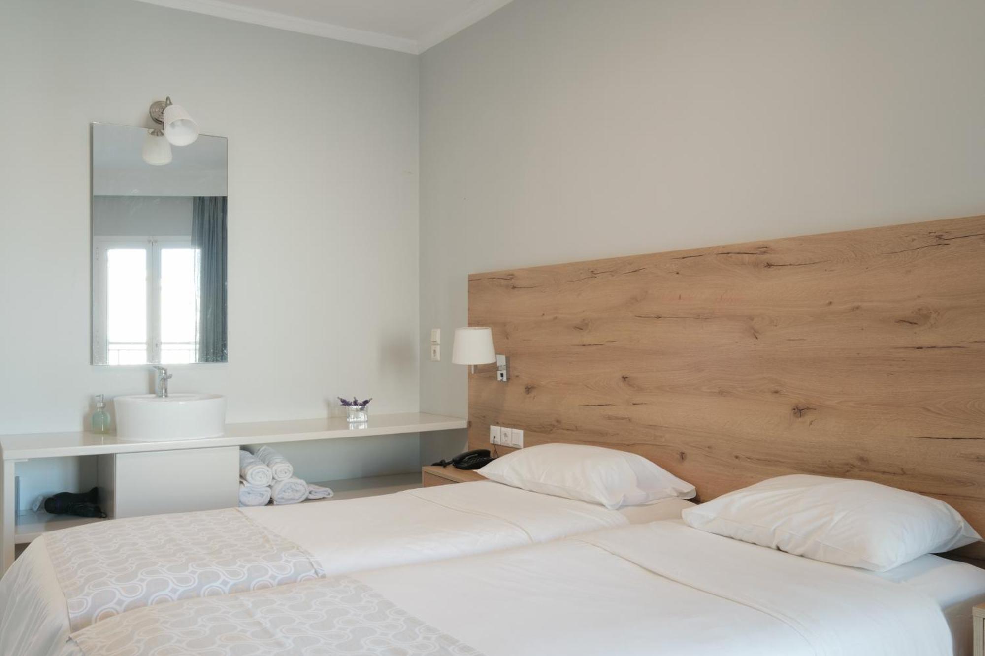 Terezas Hotel Sidari  Luaran gambar