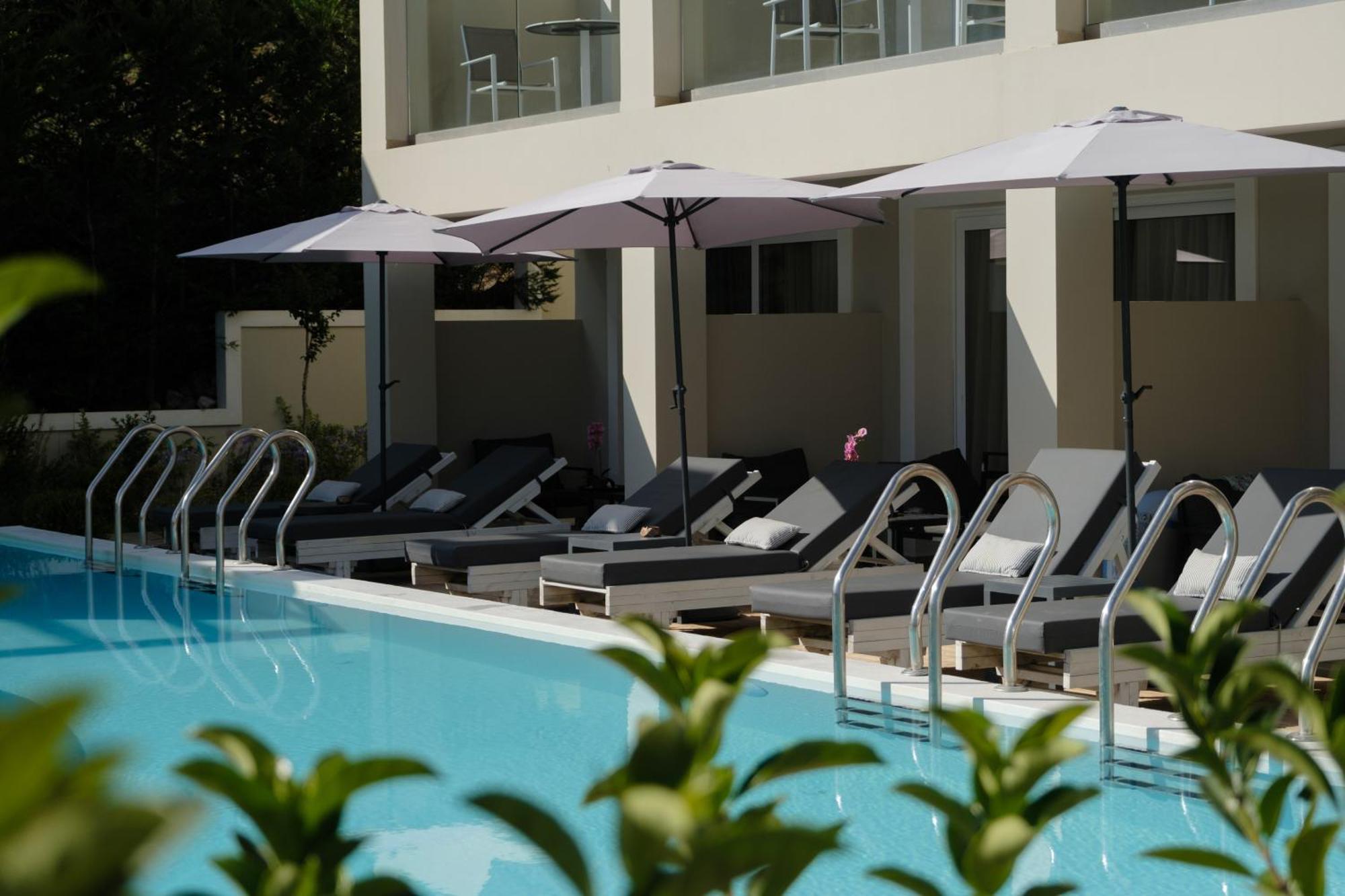 Terezas Hotel Sidari  Luaran gambar